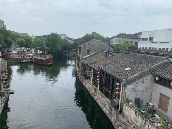 男朋友说买了保险,他死了我就可以得到200万现实吗?——专属于你的红迪网社区